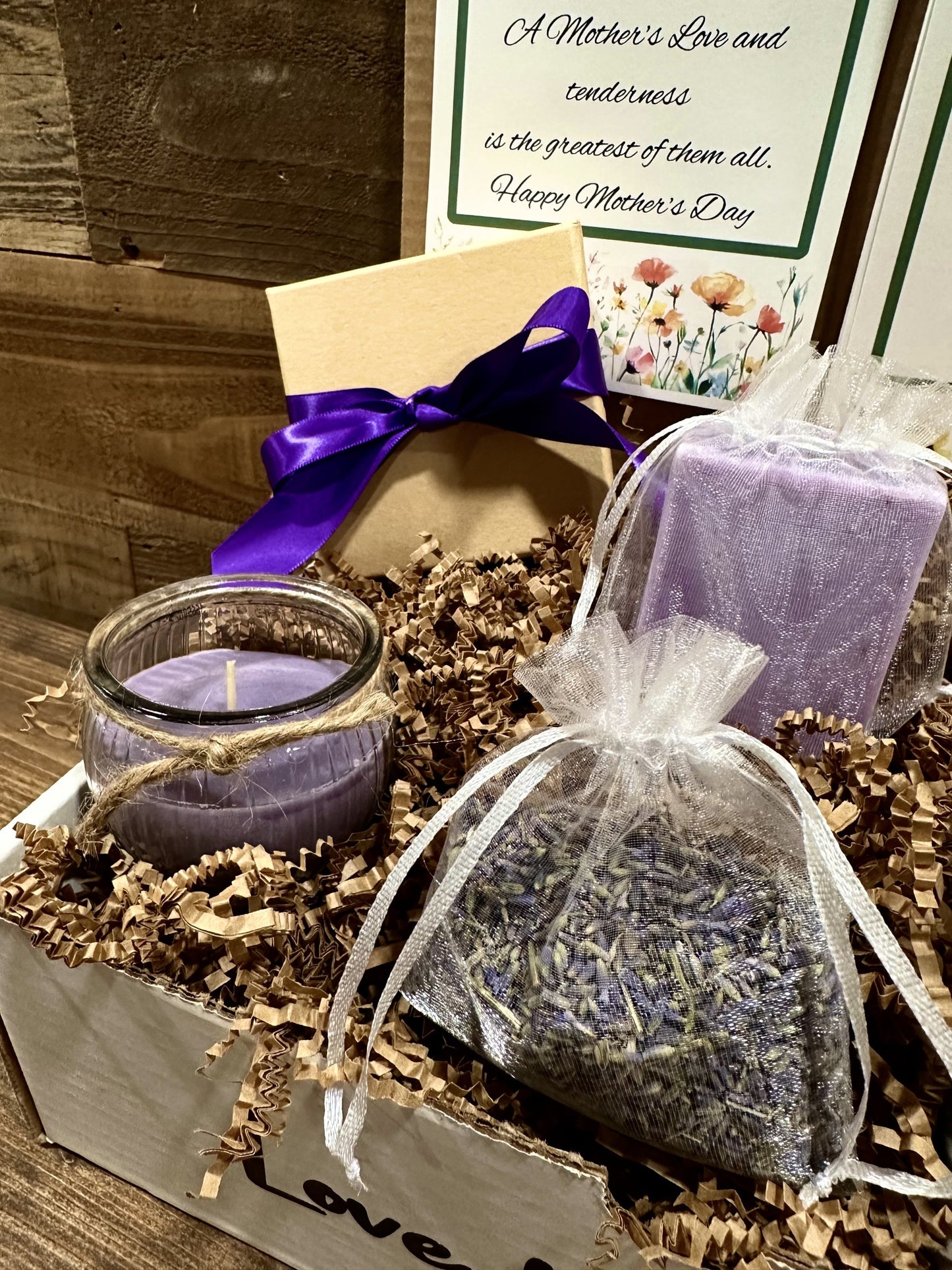 Gift Box- Holiday and Special Occasion- Mother's Day