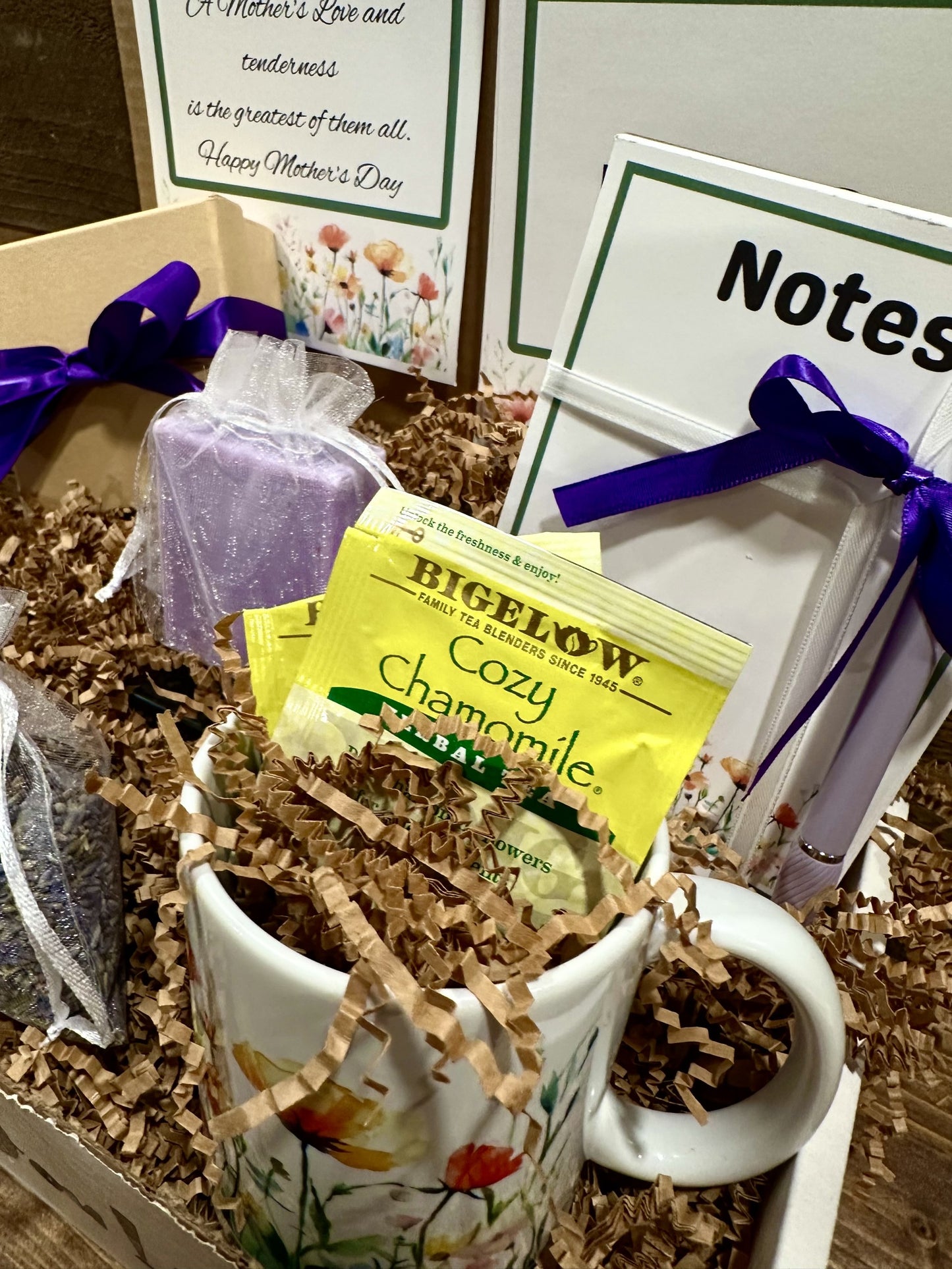 Gift Box- Holiday and Special Occasion- Mother's Day